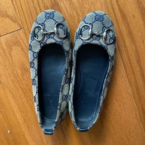 Gucci children’s flats size 31. 100% authentic.